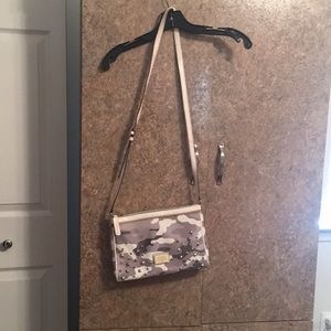 Guess cross shoulder handbag